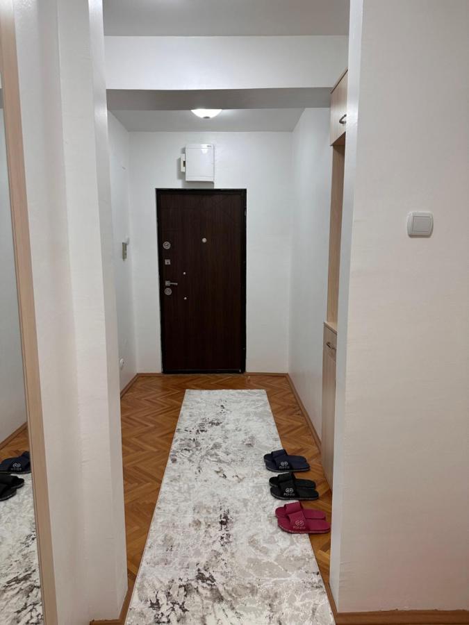 קומאנובו Viktor Apartment מראה חיצוני תמונה